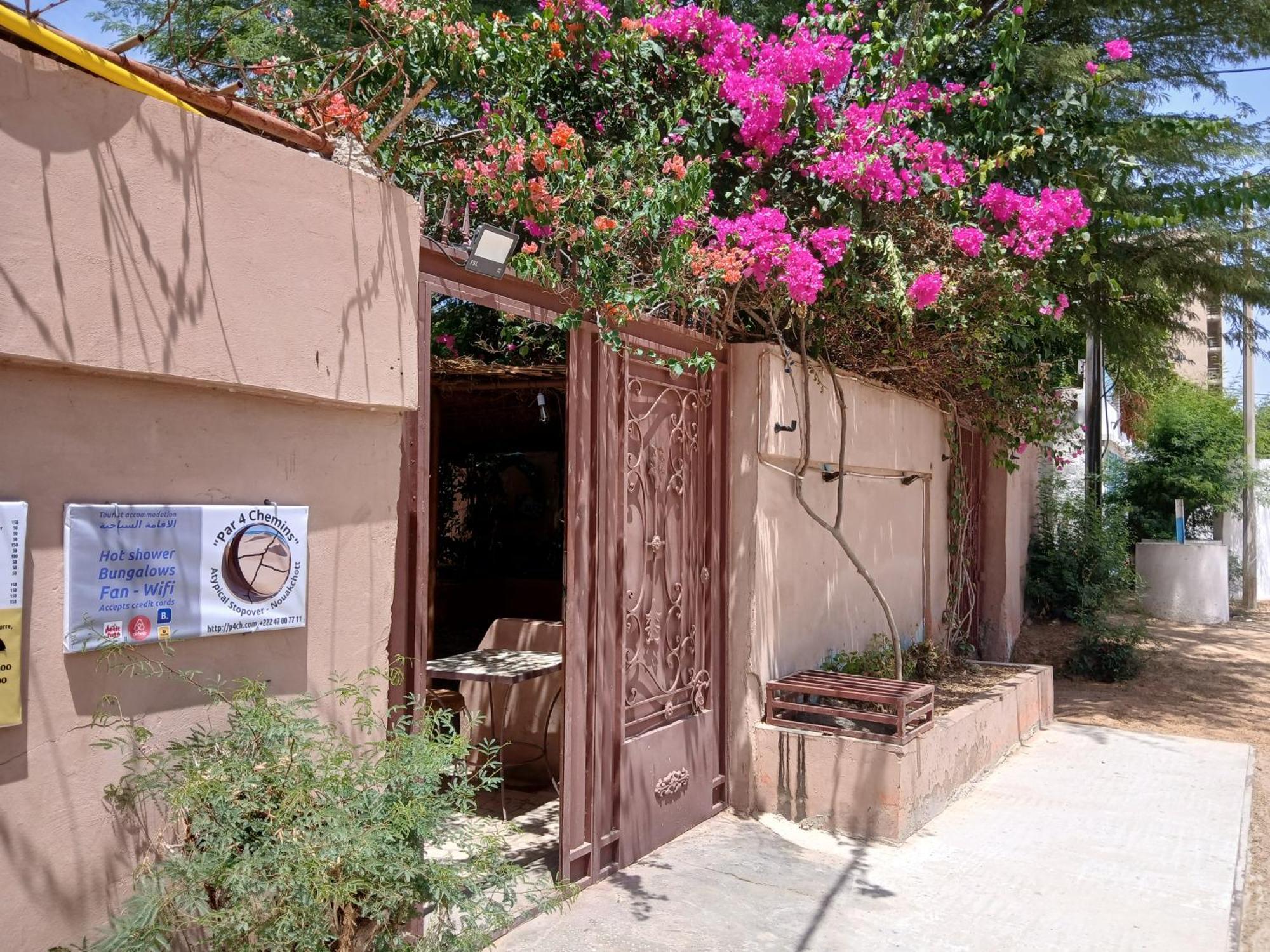"Par 4 Chemins" - Atypical Stopover Nouakchott Ngoại thất bức ảnh