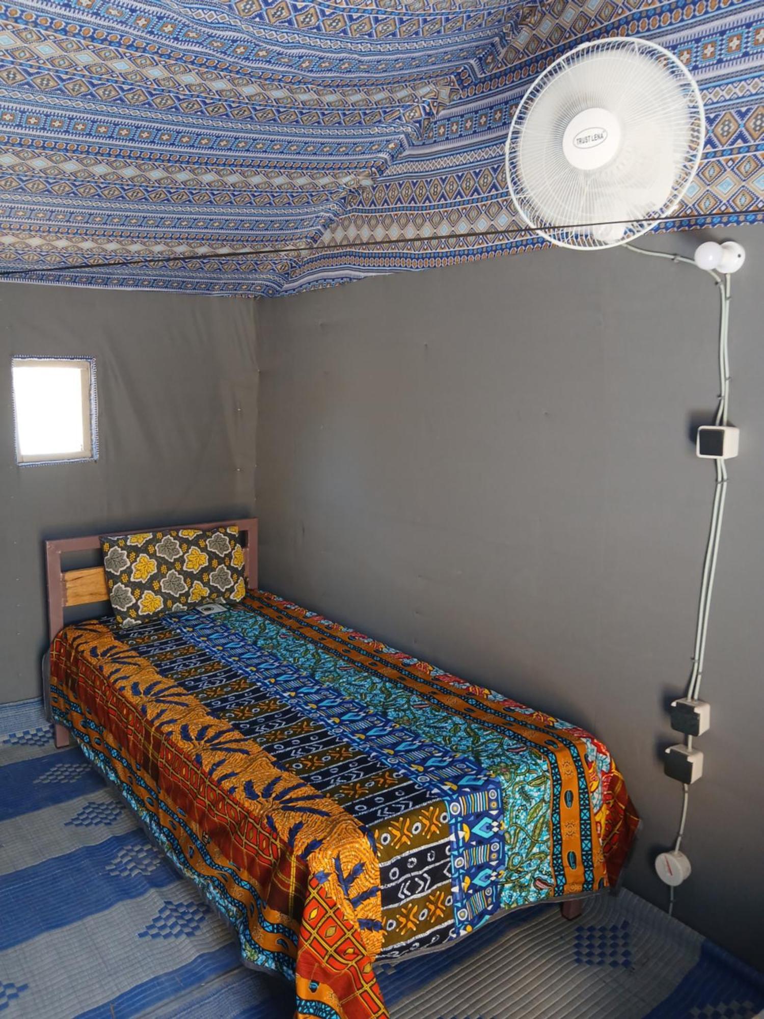 "Par 4 Chemins" - Atypical Stopover Nouakchott Ngoại thất bức ảnh