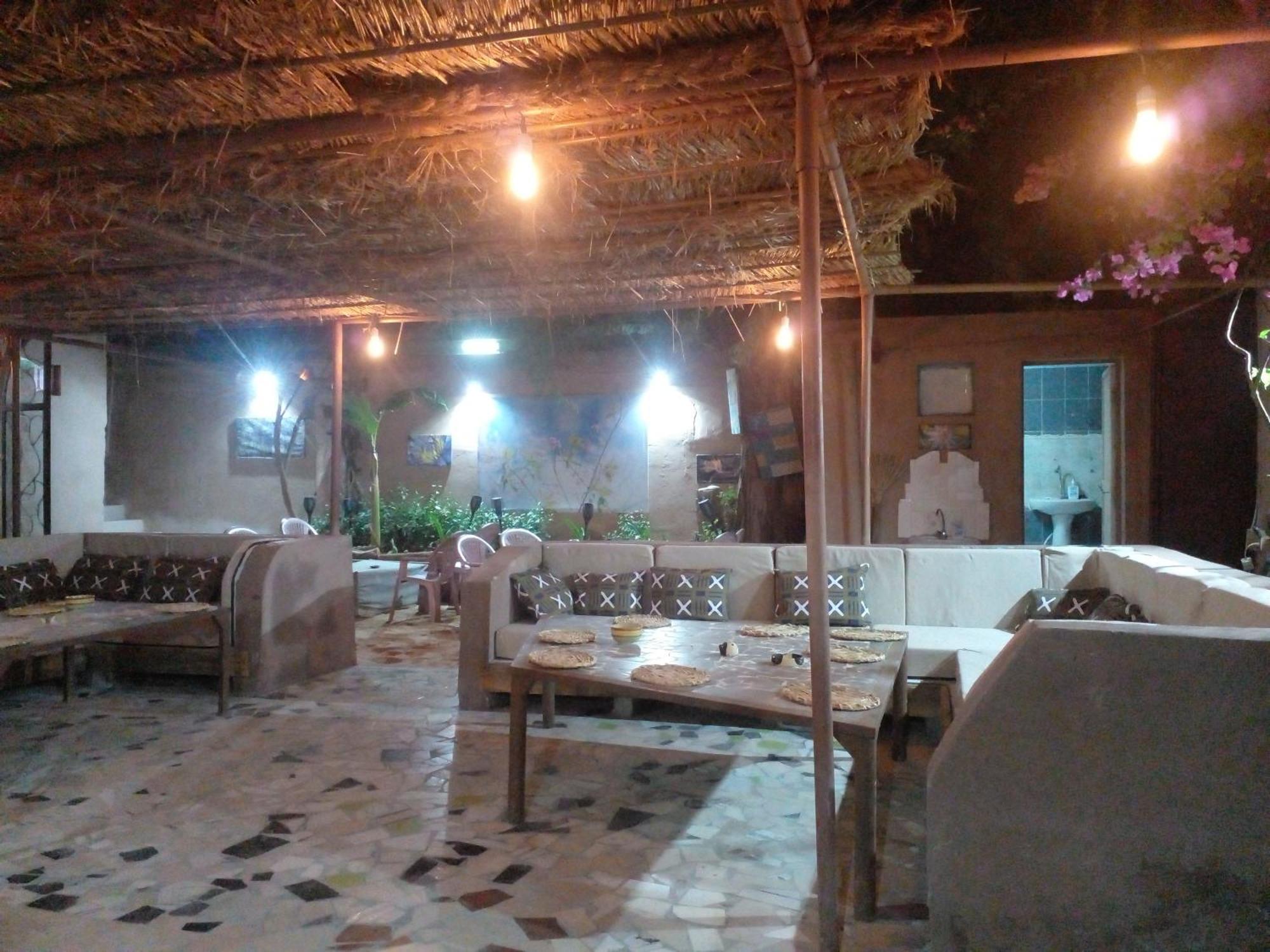 "Par 4 Chemins" - Atypical Stopover Nouakchott Ngoại thất bức ảnh