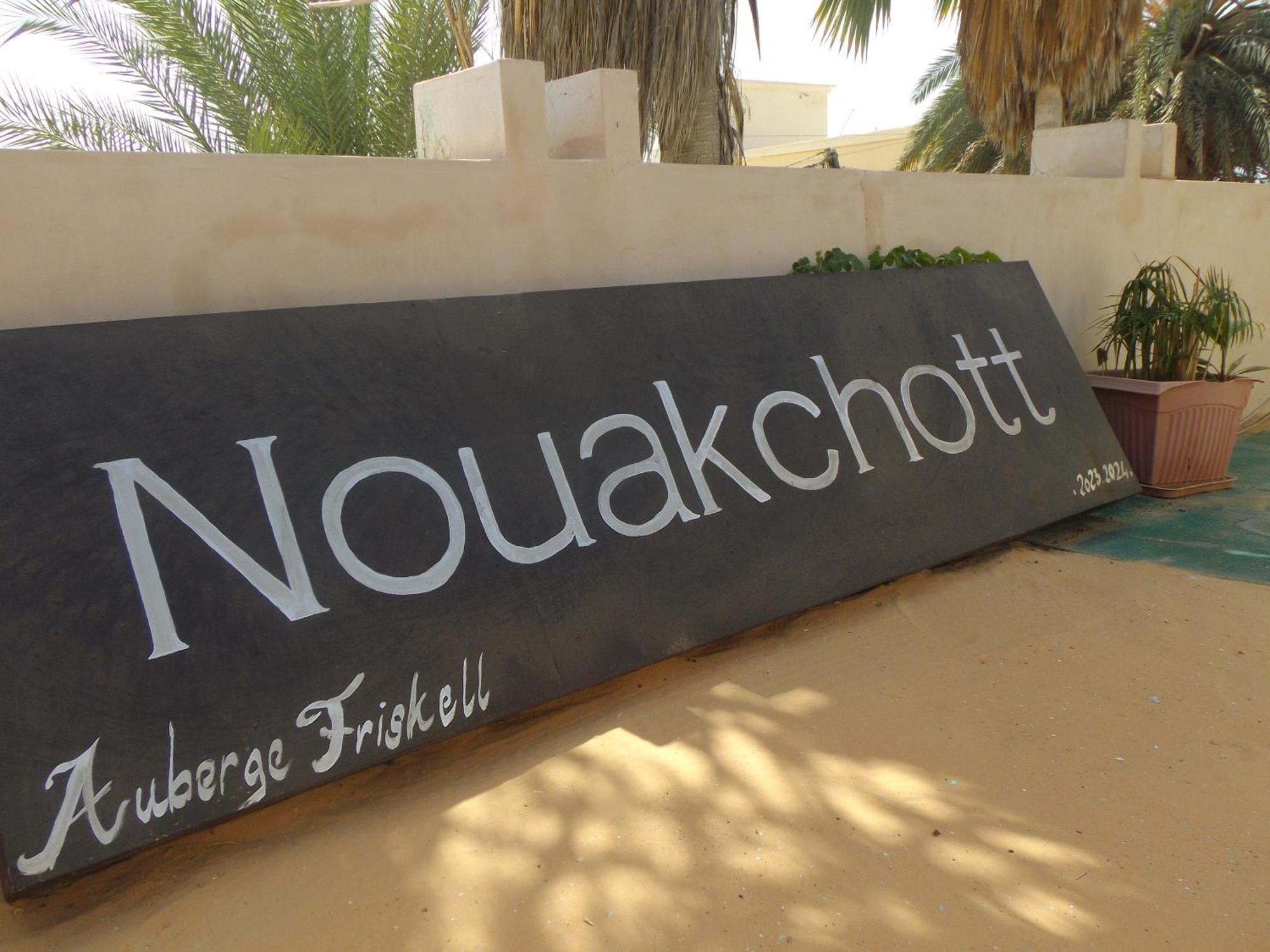 "Par 4 Chemins" - Atypical Stopover Nouakchott Ngoại thất bức ảnh