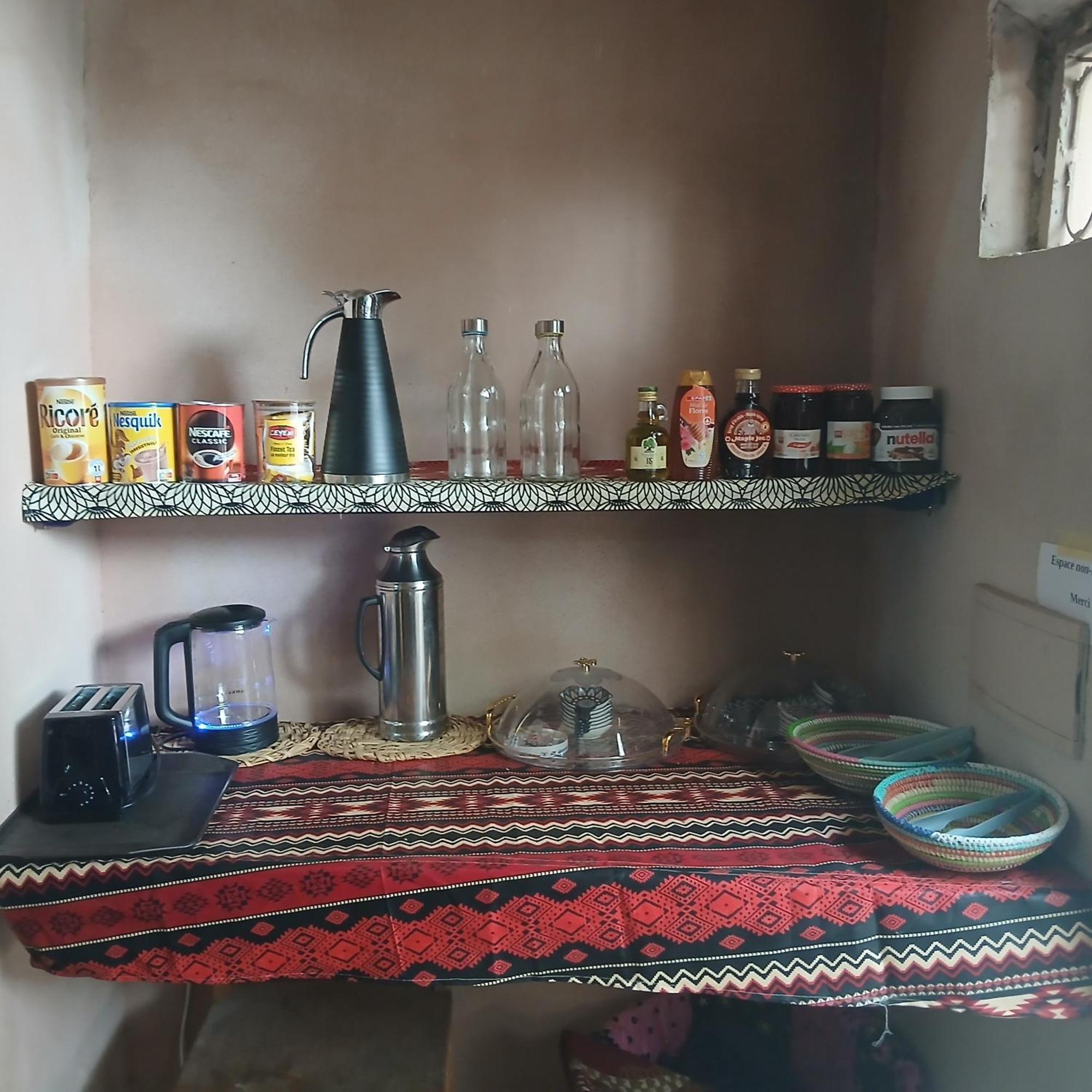 "Par 4 Chemins" - Atypical Stopover Nouakchott Ngoại thất bức ảnh